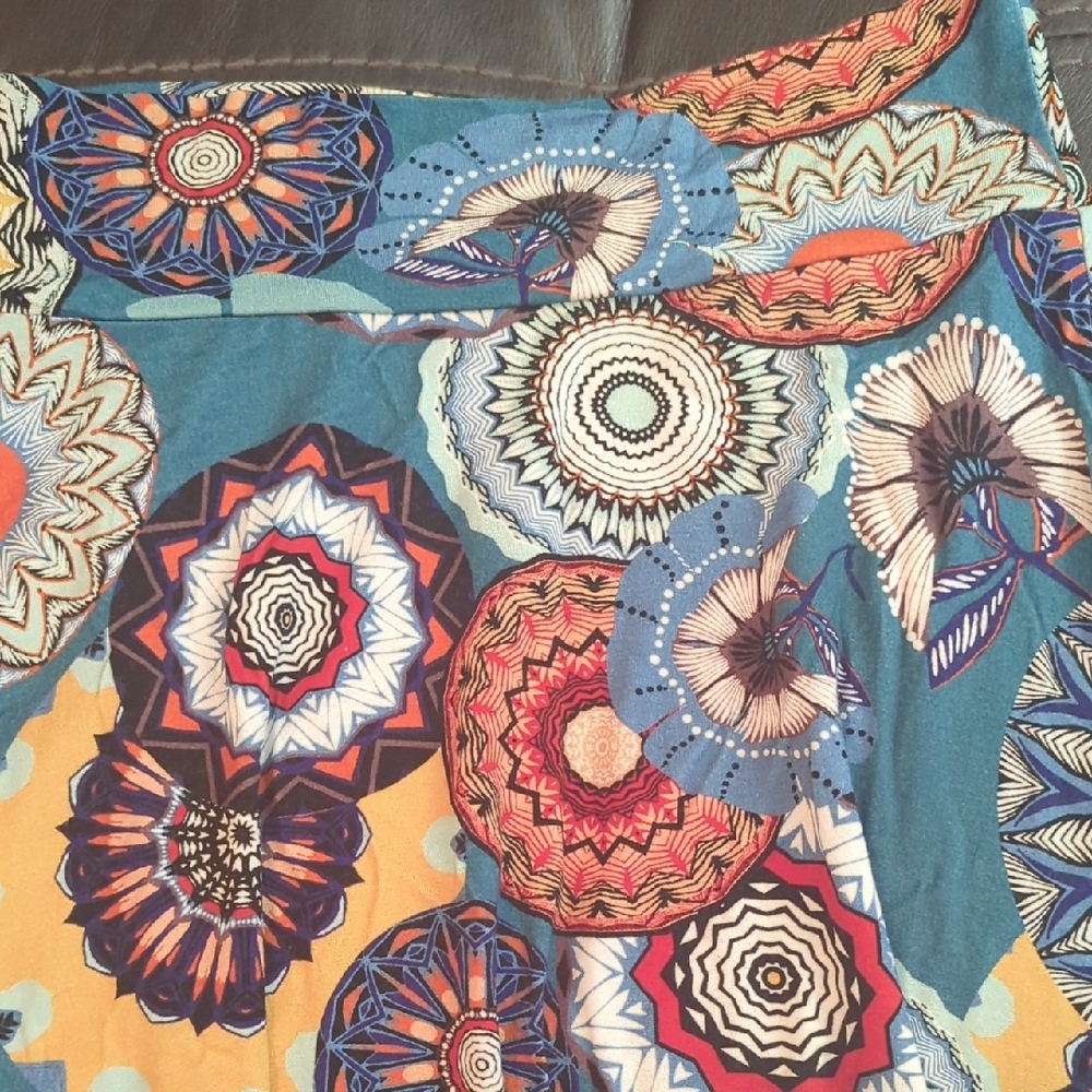 Salaam Printed Asymmetrical Skirt Size Small - Picture 4 of 6